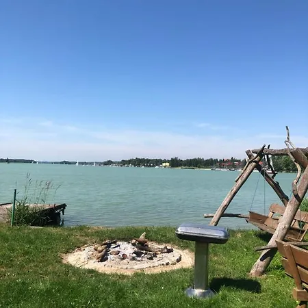 Nad Jeziorem Apartmán Ryn (Warmian-Masurian)